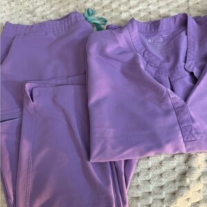 Figs Lavender Scrub Ensemble